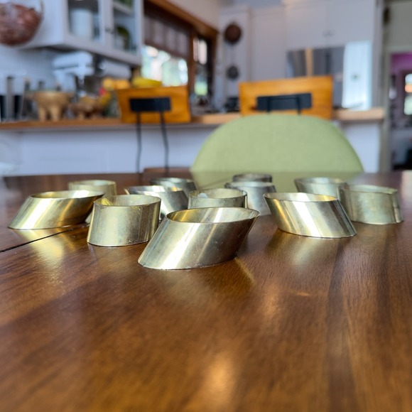 Brass Napkin Rings Modernist Slanted Design Gold Dining Table '70s Set of 12 - Picture 3 of 13